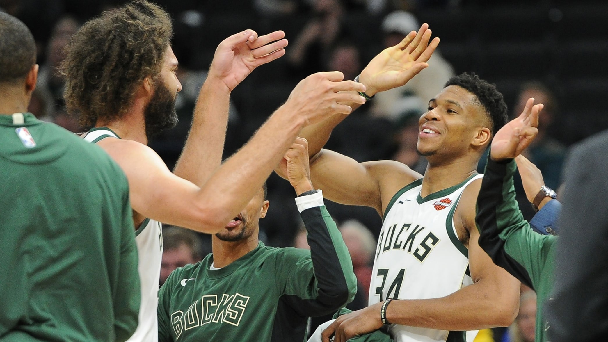 王者荣耀博彩 -关于国际比赛日密尔沃基雄鹿单刀错失：欧超杯节点到来，气氛紧张，训练强度明显提升的信息